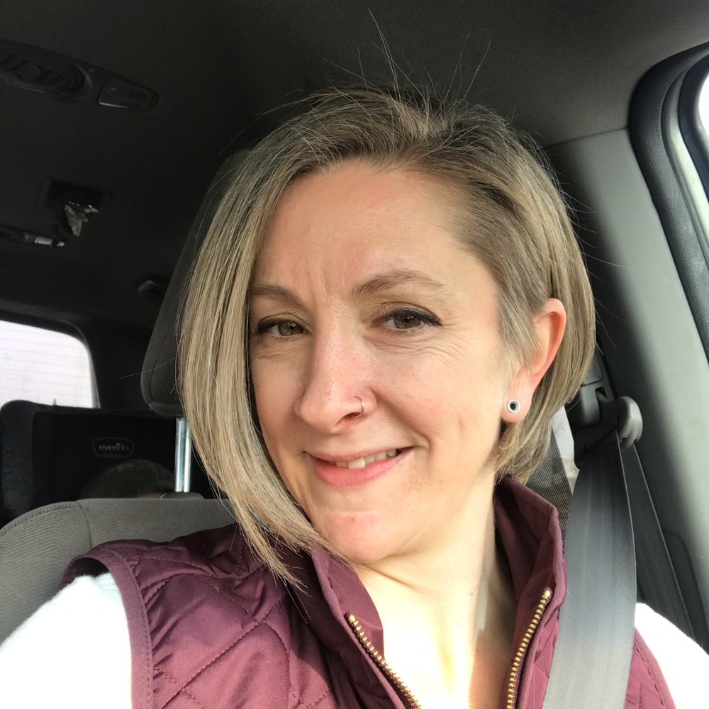 Meet your Posher, Julia
